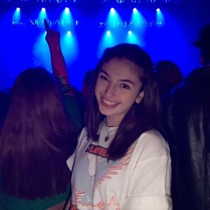 Meet your Posher, Elena